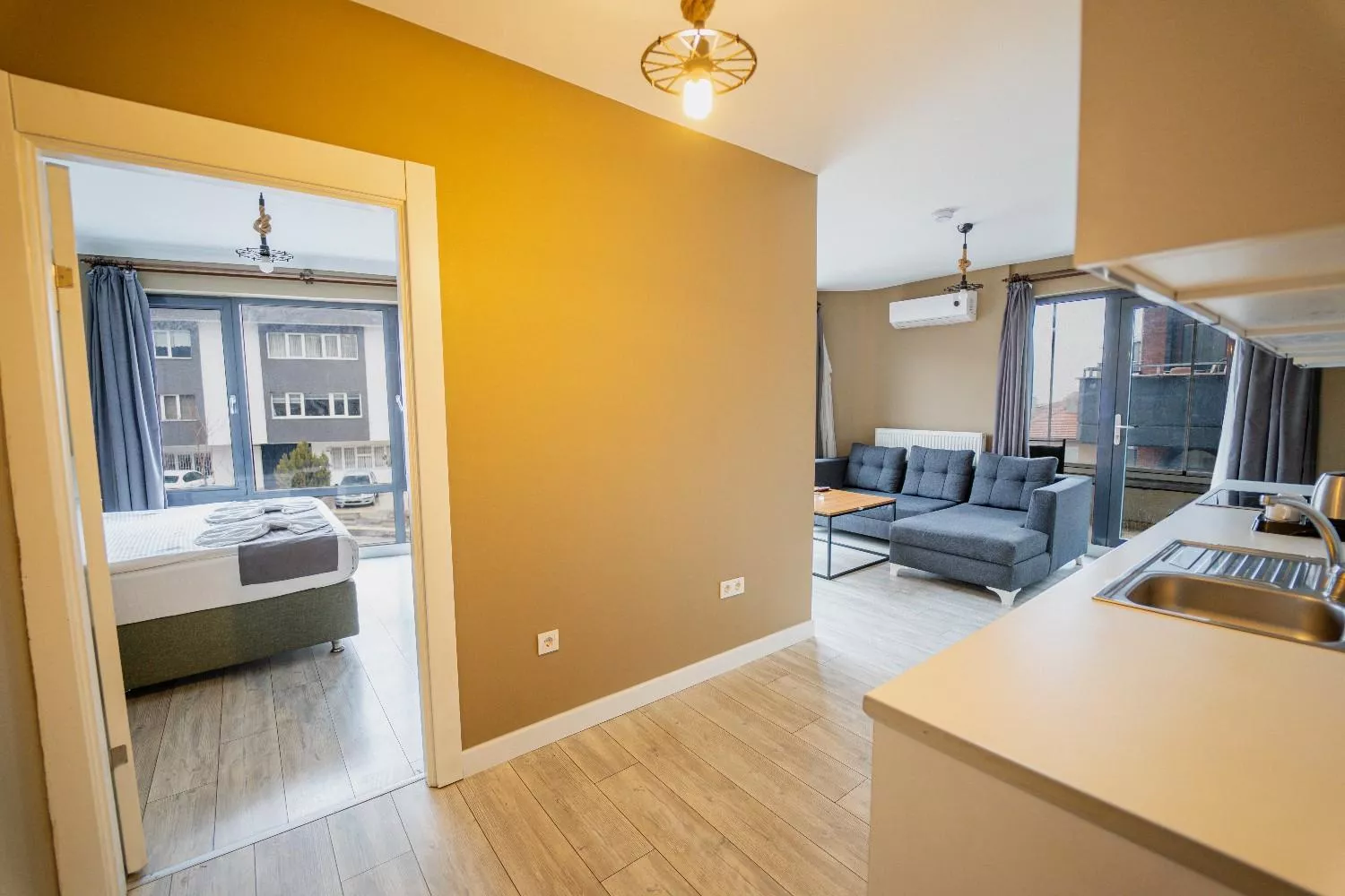Standart Deluxe - 2