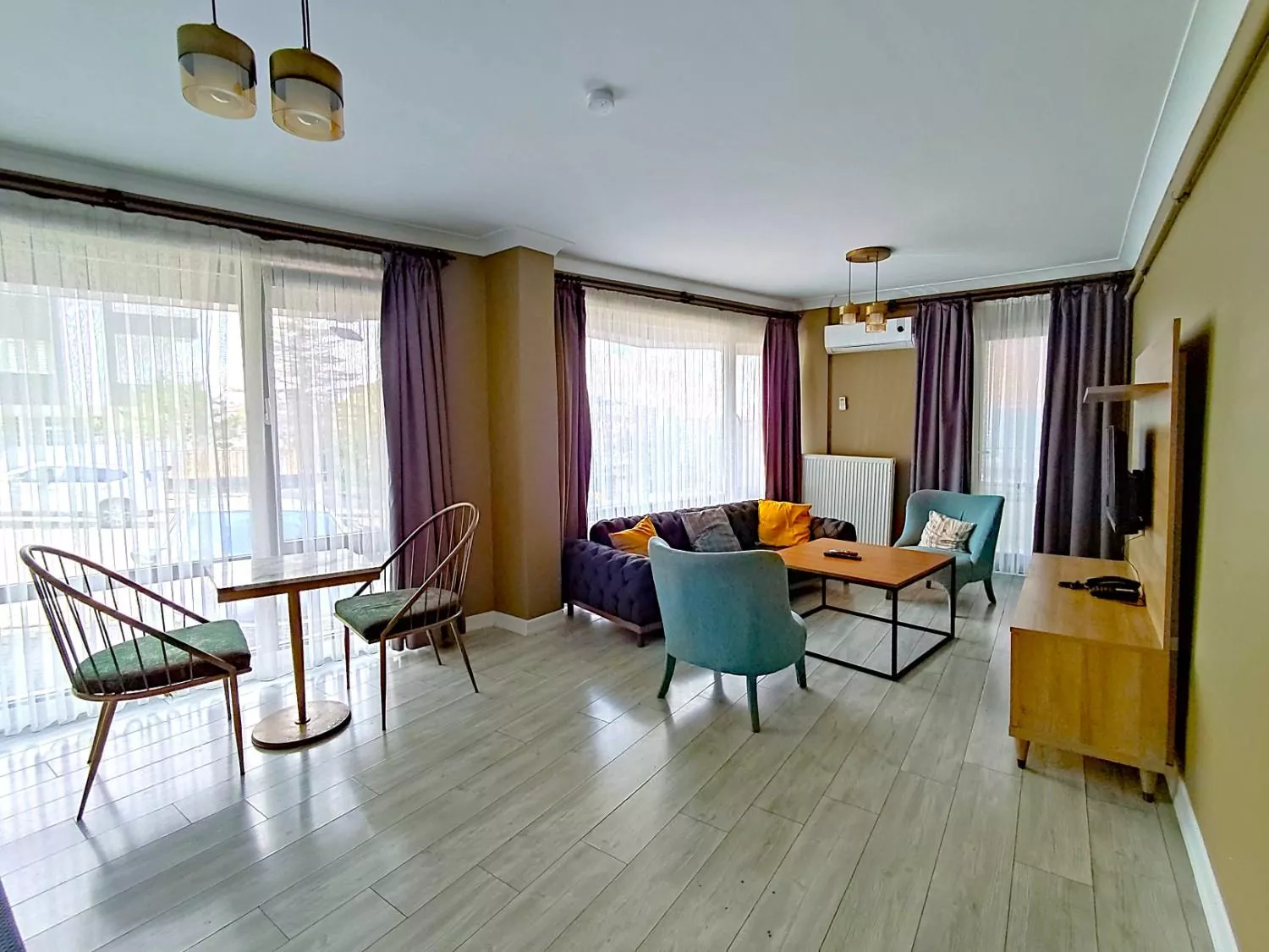 Family Room - 2